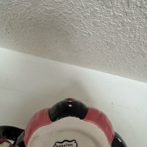 Johanna Parker Cute Ceramic Mug with Heart Design - Picture 2 of 2